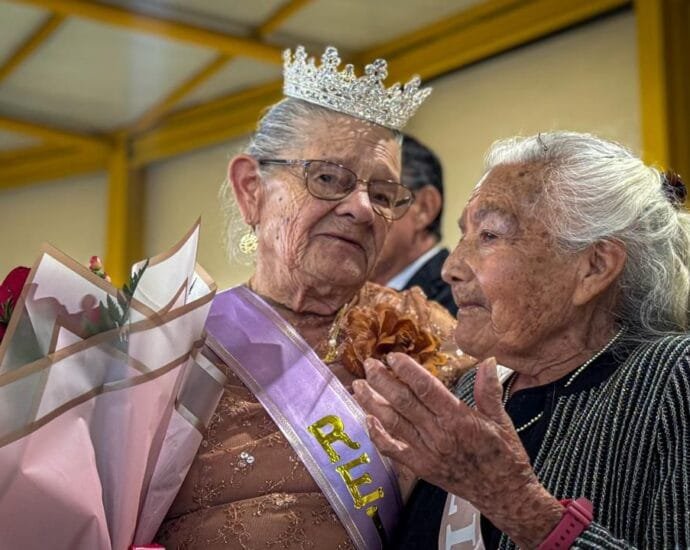 reina del Programa del Adulto Mayor 2024